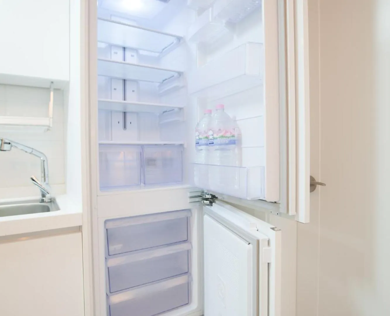 Seoul Station Joey N Ray House Apartman